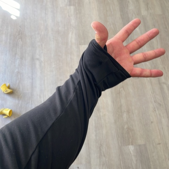 COPY - Lululemon Surge Jacket - Picture 2 of 4